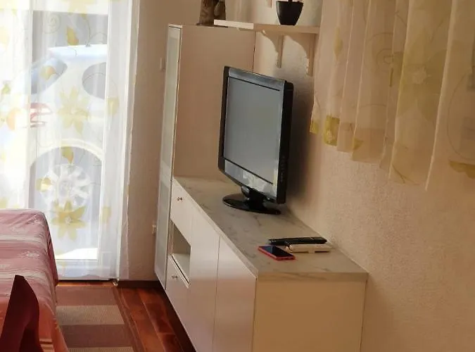 شقة Bugenvilija *