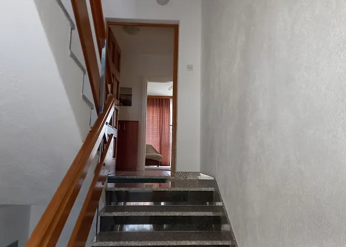 Bugenvilija * Duće