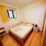 Apartment Bugenvilija *