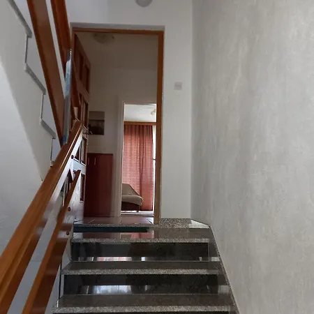 Bugenvilija * Duće