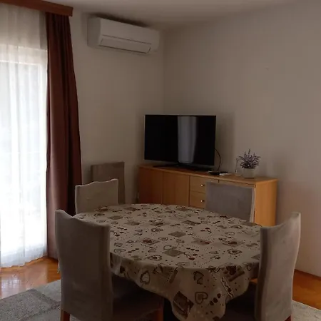 Bugenvilija * Duće