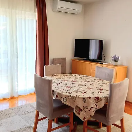 Bugenvilija Daire Duće